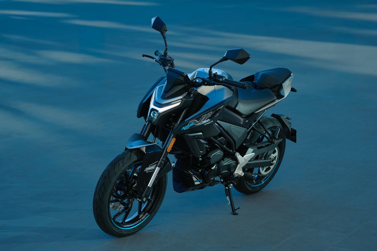 CFMoto 125NK: finalmente una moto per cui vale la pena avere 16 anni 